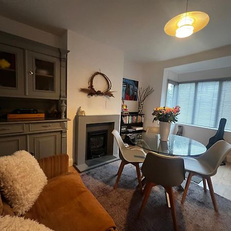 Warm And Cosy City Centre Home Near Train Station شيشستر المظهر الخارجي الصورة