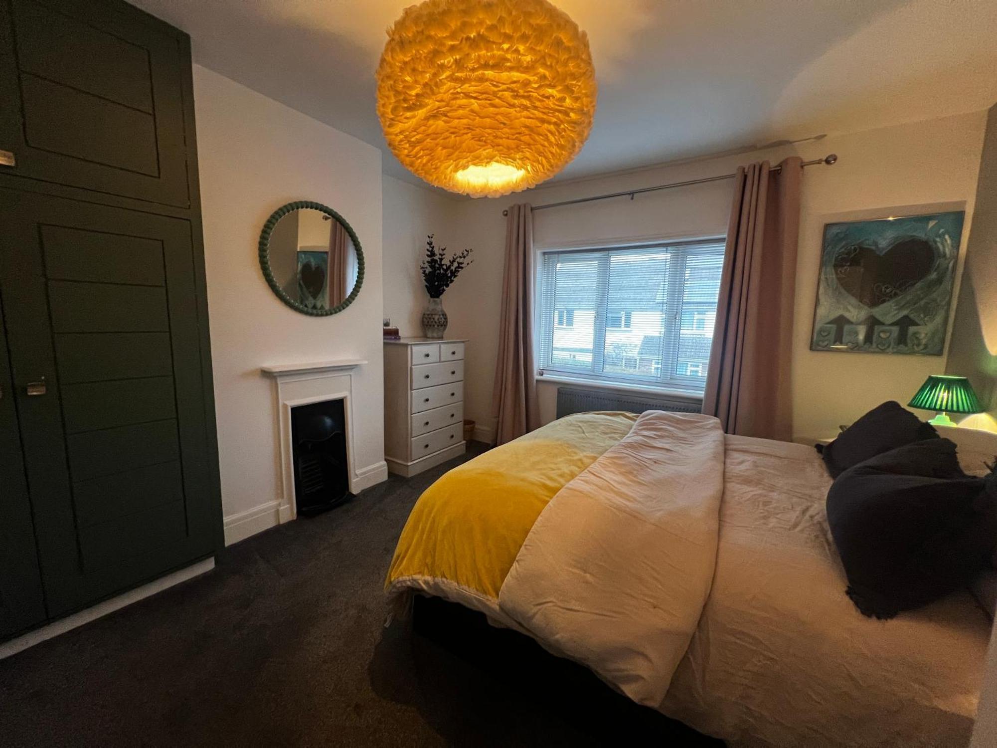 Warm And Cosy City Centre Home Near Train Station شيشستر المظهر الخارجي الصورة