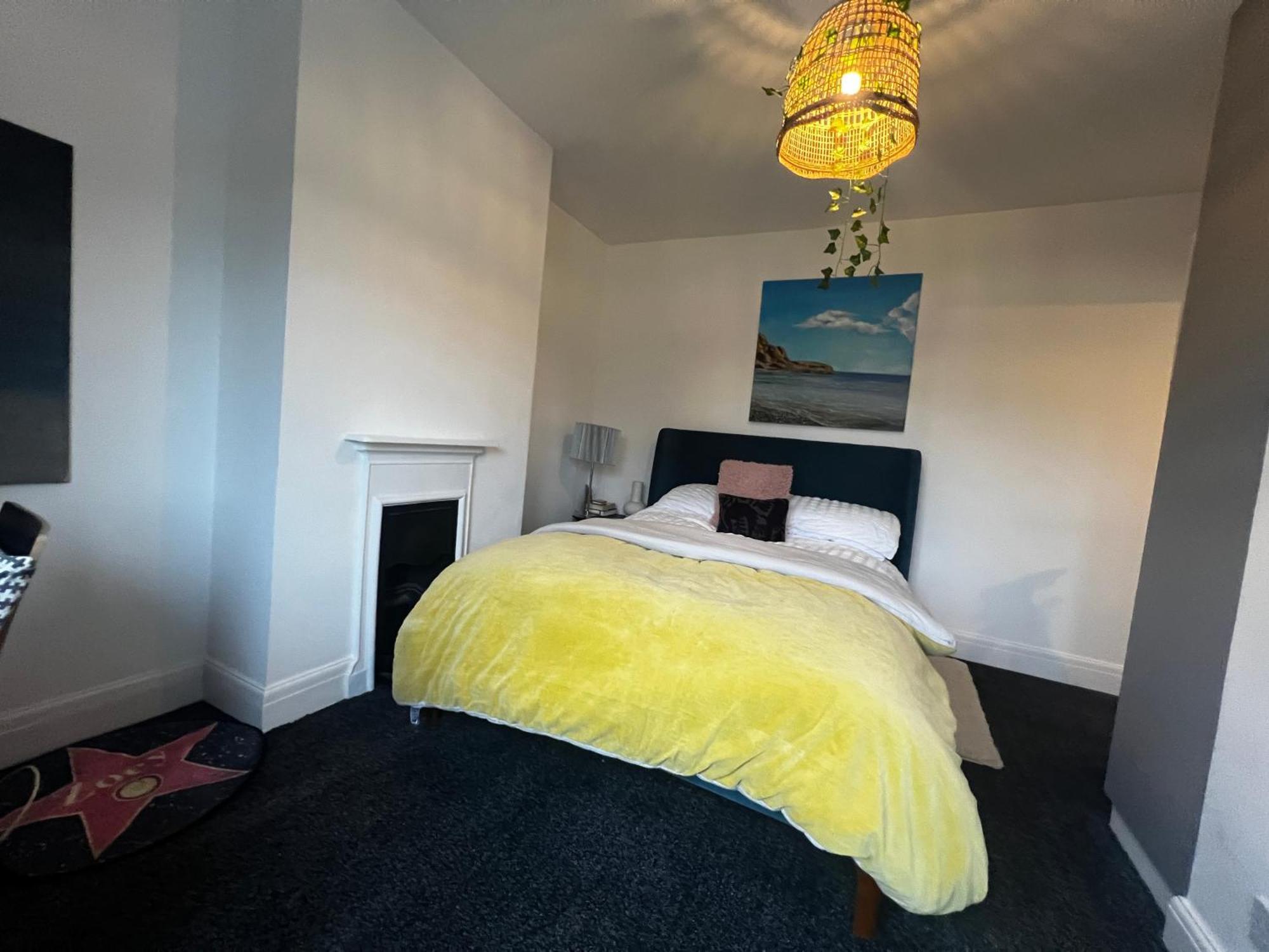 Warm And Cosy City Centre Home Near Train Station شيشستر المظهر الخارجي الصورة